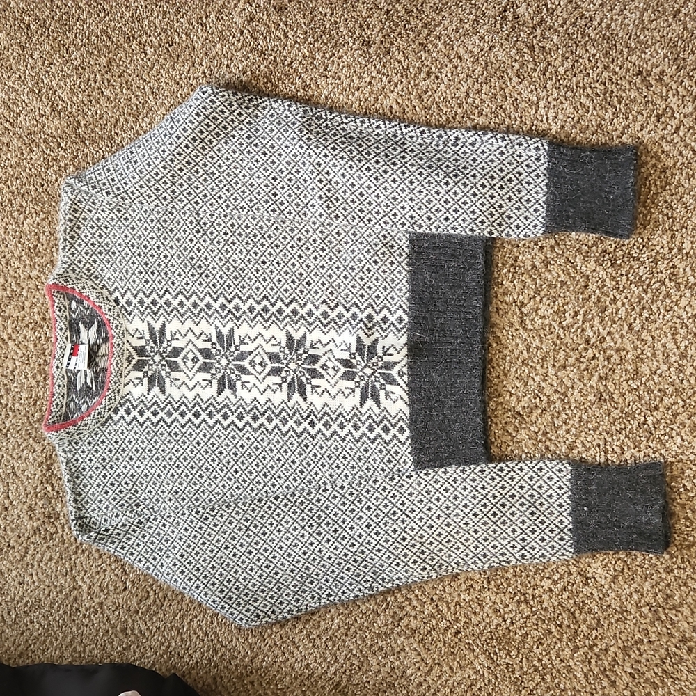 TOMMY HILFIGER SWEATER